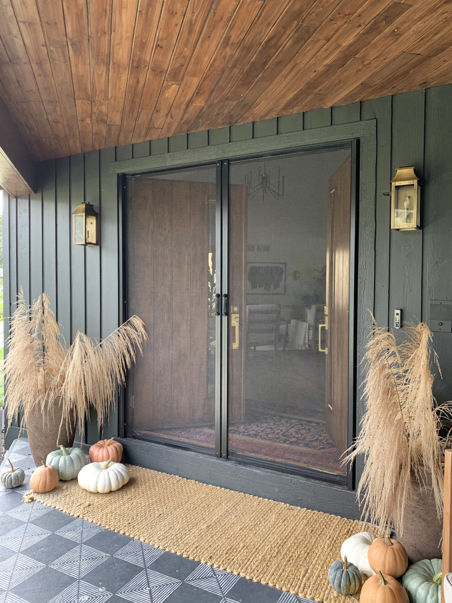 Screen door